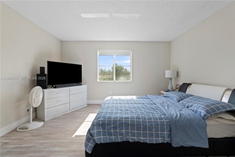 Copropriété à vendre à Doral, Floride: 3 chambres, 104.05 m2 № 1995949 - photo 12