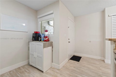 Copropriété à vendre à Doral, Floride: 3 chambres, 104.05 m2 № 1995949 - photo 3