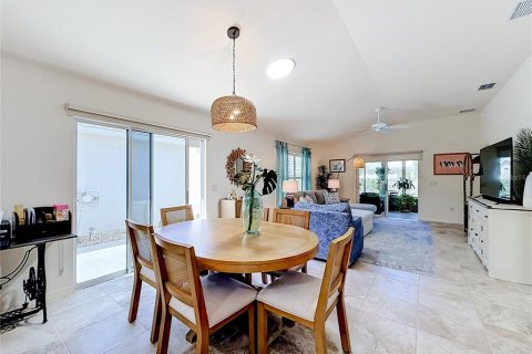 Casa en venta en The Villages, Florida, 2 dormitorios, 105.17 m2 № 2428824 - foto 9
