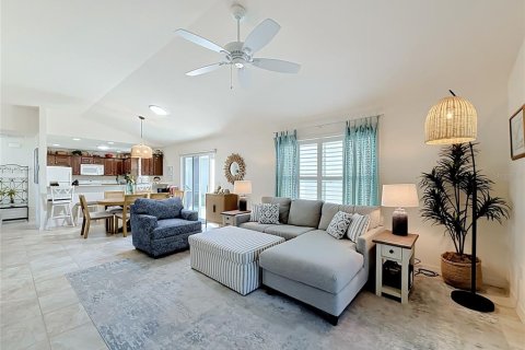 Casa en venta en The Villages, Florida, 2 dormitorios, 105.17 m2 № 2428824 - foto 13
