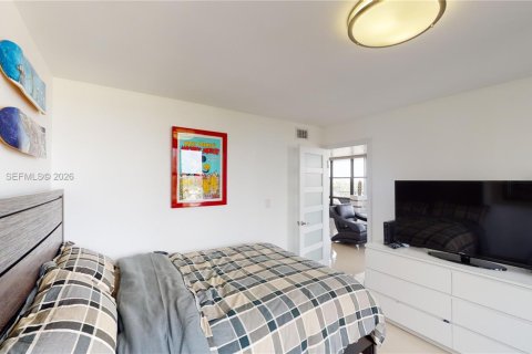 Condominio en venta en Hallandale Beach, Florida, 3 dormitorios, 132.85 m2 № 2152962 - foto 8