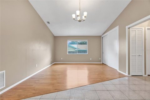 Villa ou maison à vendre à Apopka, Floride: 3 chambres, 159.05 m2 № 2407136 - photo 6