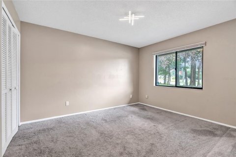 Villa ou maison à vendre à Apopka, Floride: 3 chambres, 159.05 m2 № 2407136 - photo 18
