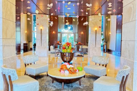 Condominio en alquiler en Aventura, Florida, 1 dormitorio, 79.9 m2 № 1970779 - foto 14