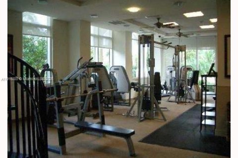 Condominio en alquiler en Aventura, Florida, 1 dormitorio, 79.9 m2 № 1970779 - foto 24