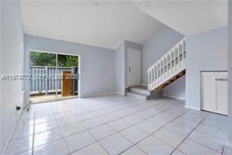 Touwnhouse à louer à North Lauderdale, Floride: 2 chambres, 88.07 m2 № 2036196 - photo 9