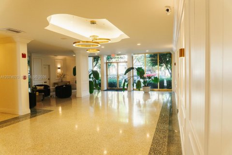 Condo in Bay Harbor Islands, Florida, 2 bedrooms  № 2316125 - photo 22