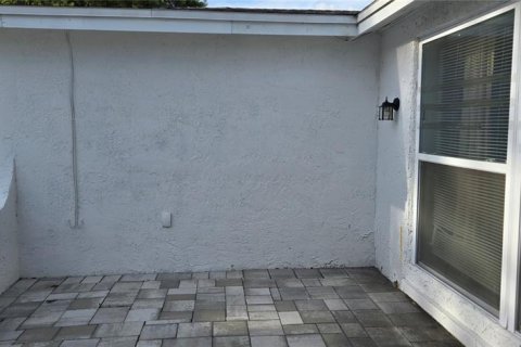 Villa ou maison à vendre à Port Richey, Floride: 2 chambres, 138.61 m2 № 1880907 - photo 2