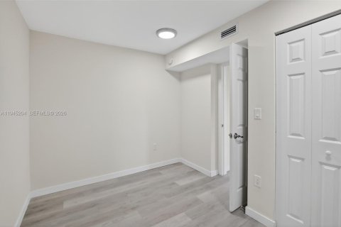 Copropriété à vendre à Hollywood, Floride: 2 chambres, 86.77 m2 № 2002285 - photo 29