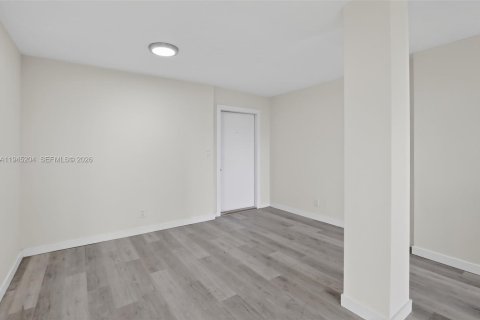 Copropriété à vendre à Hollywood, Floride: 2 chambres, 86.77 m2 № 2002285 - photo 7