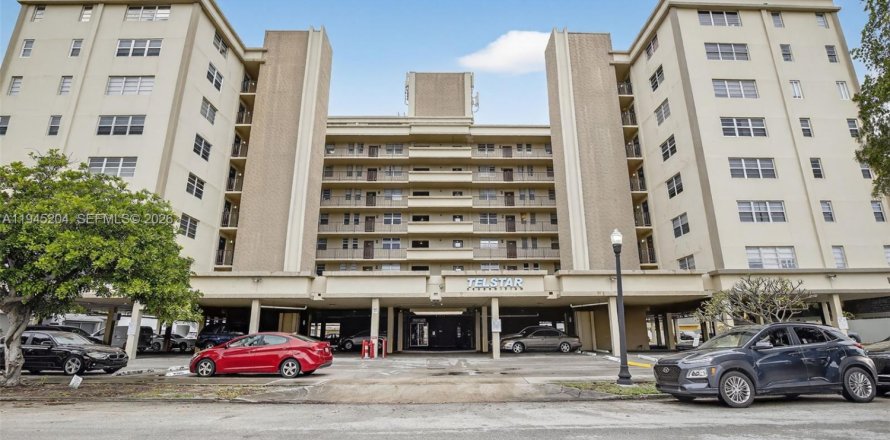 Condo à Hollywood, Floride, 2 chambres  № 2002285