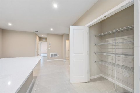 Duplex in Lady Lake, Florida 3 bedrooms, 140.19 sq.m. № 2239096 - photo 24