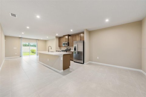 Duplex in Lady Lake, Florida 3 bedrooms, 140.19 sq.m. № 2239096 - photo 9