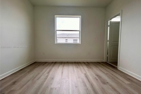 Touwnhouse à louer à Homestead, Floride: 3 chambres, 120.77 m2 № 2437623 - photo 22
