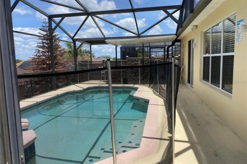 Casa en venta en Davenport, Florida, 4 dormitorios, 181.16 m2 № 2202304 - foto 2