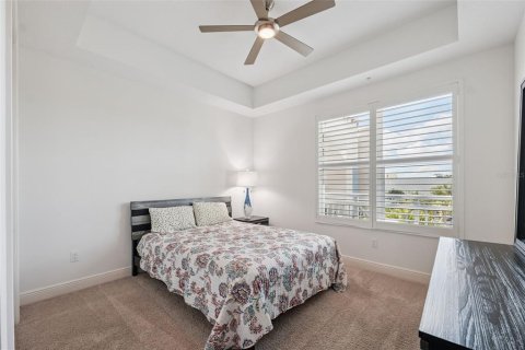 Condominio en venta en Lakewood Ranch, Florida, 3 dormitorios, 144.74 m2 № 1835100 - foto 24