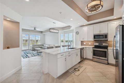 Condominio en venta en Lakewood Ranch, Florida, 3 dormitorios, 144.74 m2 № 1835100 - foto 9