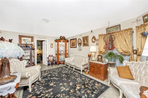 Casa en venta en Port Charlotte, Florida, 3 dormitorios, 191.94 m2 № 1899646 - foto 16