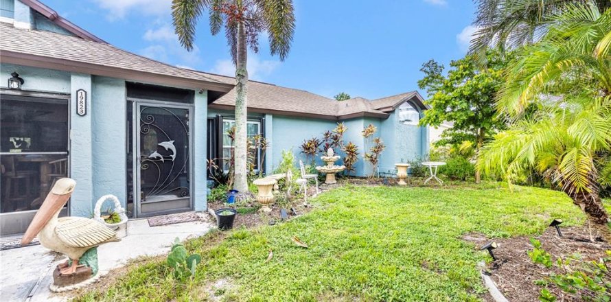 Casa en Port Charlotte, Florida 3 dormitorios, 191.94 m2 № 1899646
