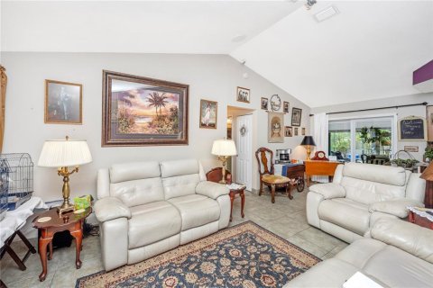 Casa en venta en Port Charlotte, Florida, 3 dormitorios, 191.94 m2 № 1899646 - foto 11