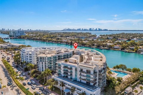 Copropriété à vendre à Miami Beach, Floride: 2 chambres, 106.19 m2 № 2317991 - photo 13