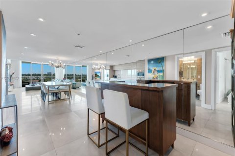 Copropriété à vendre à Miami Beach, Floride: 2 chambres, 106.19 m2 № 2317991 - photo 6