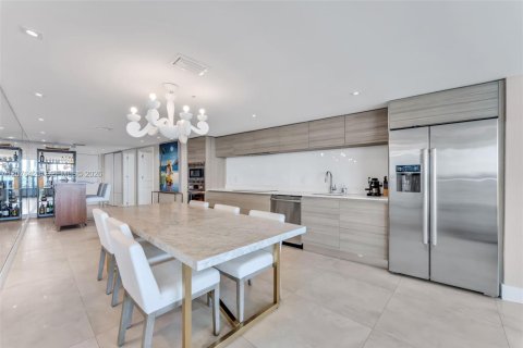 Copropriété à vendre à Miami Beach, Floride: 2 chambres, 106.19 m2 № 2317991 - photo 7