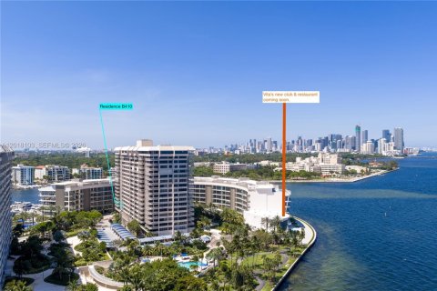 Condominio en venta en Miami, Florida, 3 dormitorios, 225.2 m2 № 2154878 - foto 16