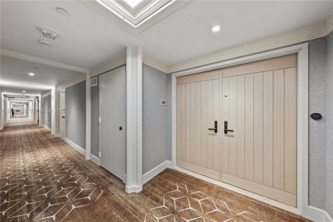 Condominio en venta en Miami, Florida, 3 dormitorios, 225.2 m2 № 2154878 - foto 18