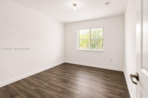 Touwnhouse à vendre à Cutler Bay, Floride: 3 chambres, 140.75 m2 № 2154130 - photo 9