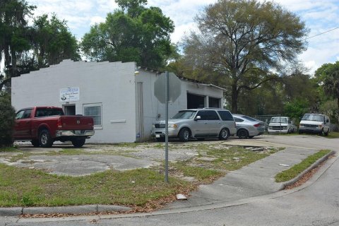 Propiedad comercial en venta en DeLand, Florida, 111.48 m2 № 2206337 - foto 11