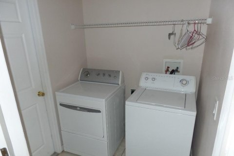 Villa ou maison à louer à Kissimmee, Floride: 4 chambres, 183.2 m2 № 2418864 - photo 4
