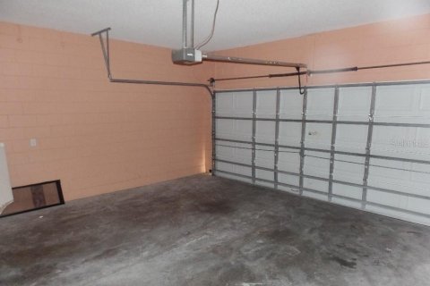 Villa ou maison à louer à Kissimmee, Floride: 4 chambres, 183.2 m2 № 2418864 - photo 14