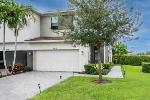 Touwnhouse à Lake Worth, Floride 3 chambres, 181.53 m2 № 2402638