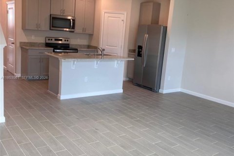 Adosado en alquiler en Mangonia Park, Florida, 3 dormitorios, 135.08 m2 № 2008026 - foto 4