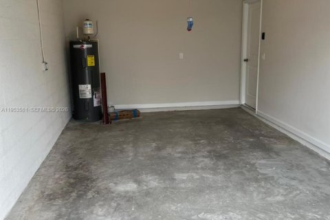 Adosado en alquiler en Mangonia Park, Florida, 3 dormitorios, 135.08 m2 № 2008026 - foto 23