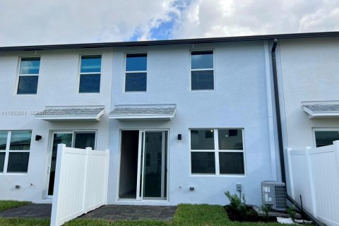 Adosado en alquiler en Mangonia Park, Florida, 3 dormitorios, 135.08 m2 № 2008026 - foto 16