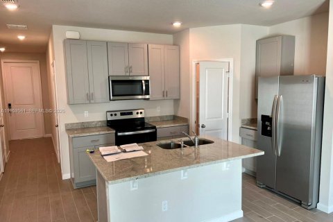 Adosado en alquiler en Mangonia Park, Florida, 3 dormitorios, 135.08 m2 № 2008026 - foto 2