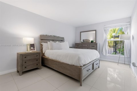 Снять в аренду кондоминиум в Майами, Флорида 2 спальни, 85.38м2, № 1991738 - фото 17