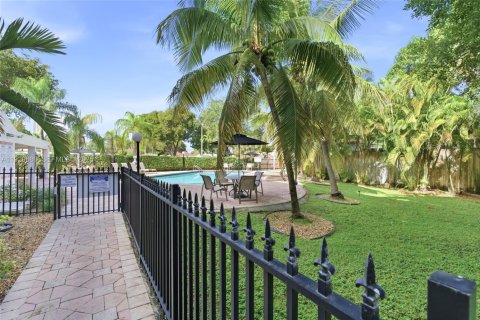 Снять в аренду кондоминиум в Майами, Флорида 2 спальни, 85.38м2, № 1991738 - фото 25