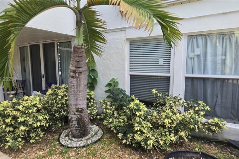 Снять в аренду кондоминиум в Майами, Флорида 2 спальни, 85.38м2, № 1991738 - фото 30