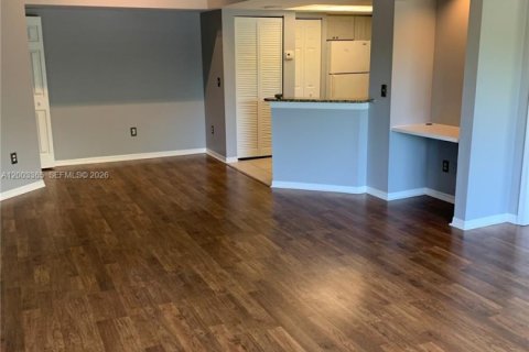 Copropriété à vendre à Royal Palm Beach, Floride: 2 chambres, 103.31 m2 № 2069613 - photo 3