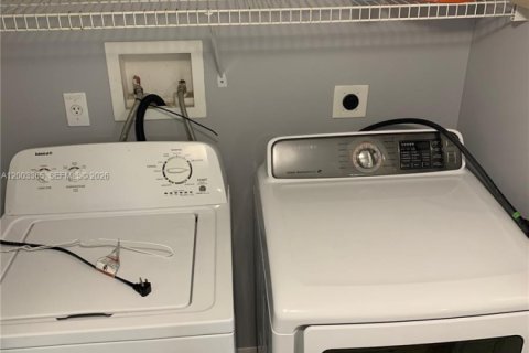 Copropriété à vendre à Royal Palm Beach, Floride: 2 chambres, 103.31 m2 № 2069613 - photo 18