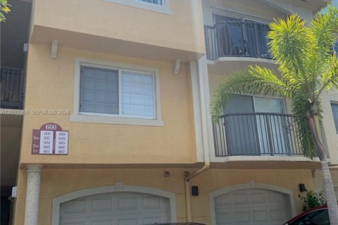 Copropriété à vendre à Royal Palm Beach, Floride: 2 chambres, 103.31 m2 № 2069613 - photo 21