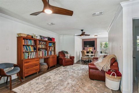 Casa en venta en Tampa, Florida, 3 dormitorios, 142.7 m2 № 1919838 - foto 9