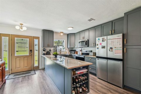 Casa en venta en Tampa, Florida, 3 dormitorios, 142.7 m2 № 1919838 - foto 13