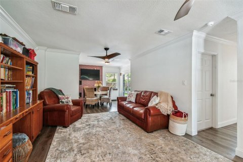 Casa en venta en Tampa, Florida, 3 dormitorios, 142.7 m2 № 1919838 - foto 10