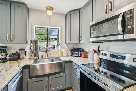 Casa en venta en Tampa, Florida, 3 dormitorios, 142.7 m2 № 1919838 - foto 21