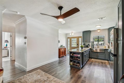 Casa en venta en Tampa, Florida, 3 dormitorios, 142.7 m2 № 1919838 - foto 12