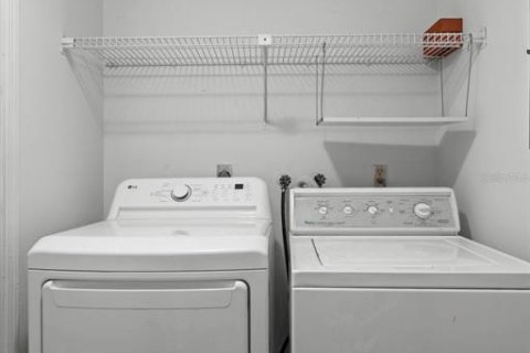 Condominio en venta en Weeki Wachee, Florida, 2 dormitorios, 106.09 m2 № 1915912 - foto 23